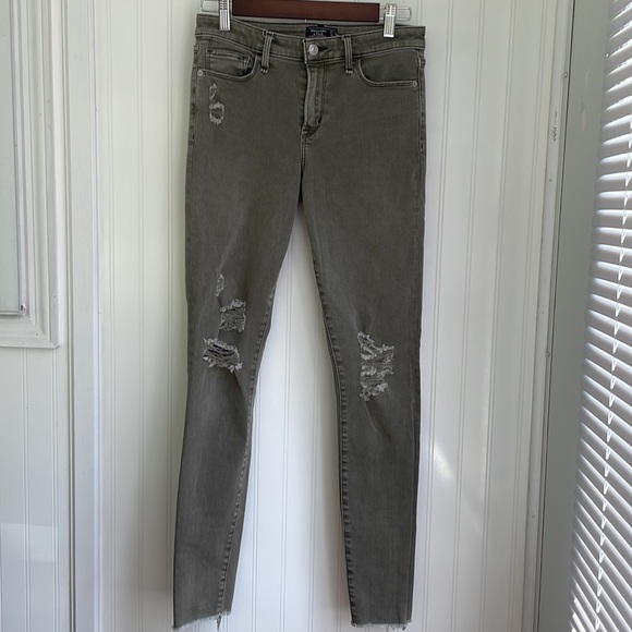 ABERCROMBIE & FITCH Harper Super Skinny women’s stretchy raw frayed hem 27 / 4L - Picture 3 of 16